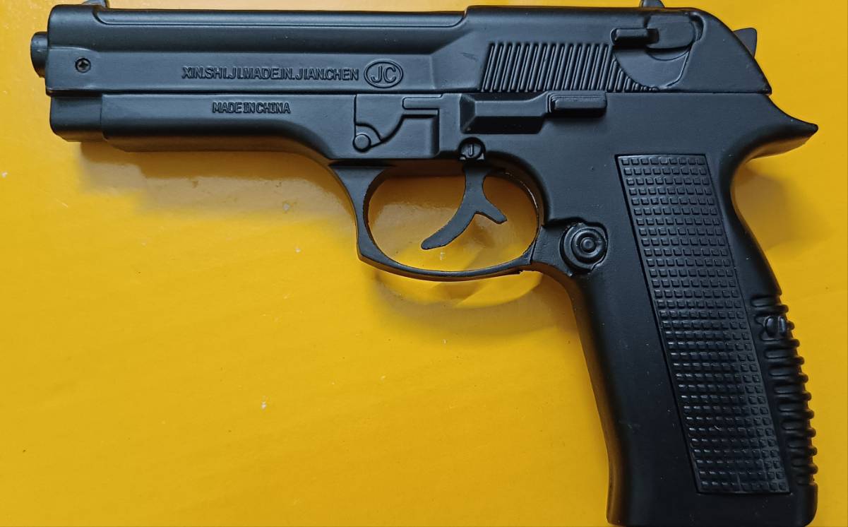 New Breeta 9mm Pure Metal Gun Lighter, Matt Black Color, Refillable, High Flame, Windproof